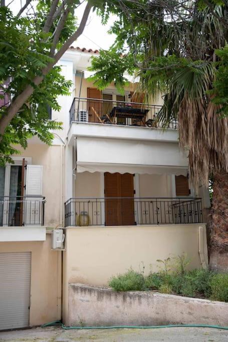 Aegina Town Apartment , With Private Parking מראה חיצוני תמונה